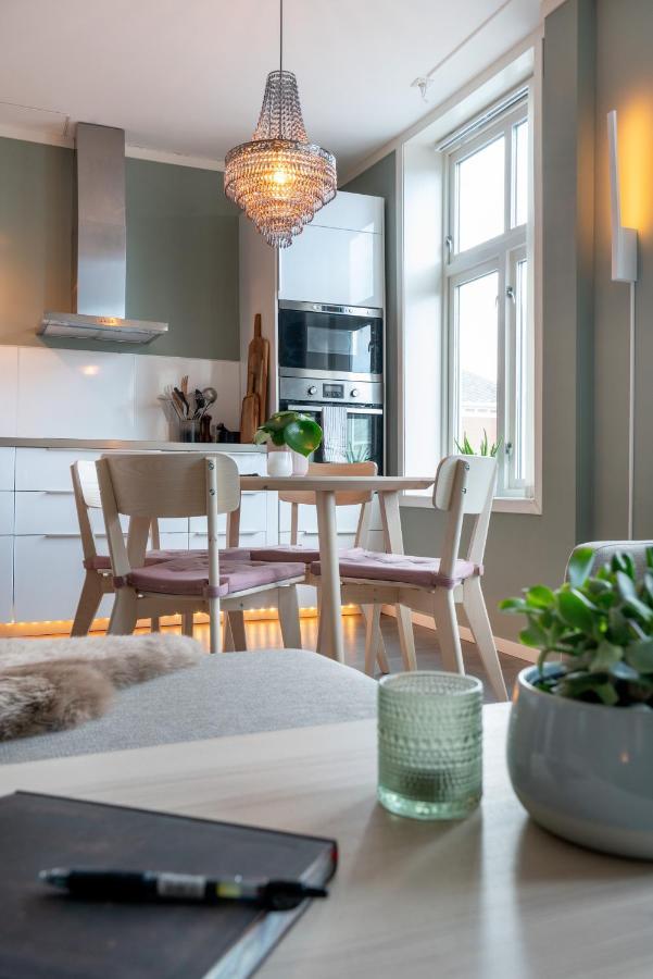 The Golden Lion Street Getaway Apartment Trondheim Luaran gambar